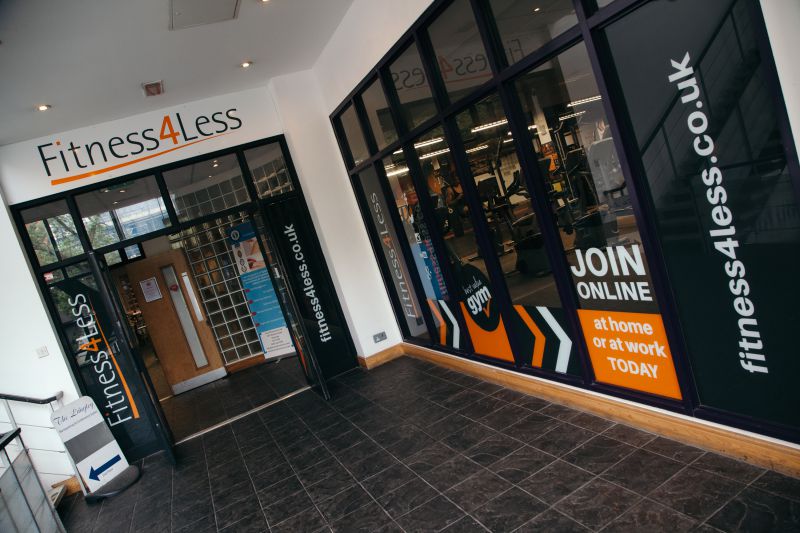 Fitness4less-Watford-Entrance