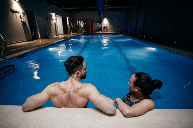 swimming-pool-at-fitness4less-worcester
